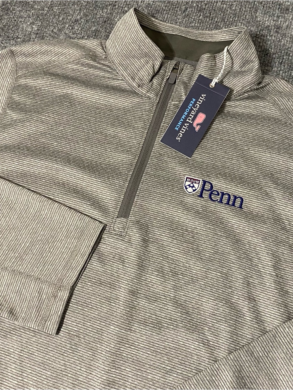 Vineyard Vines Sankaty Penn Mens XL Sharkskin  Performance 1/4 Zip UPenn NWT